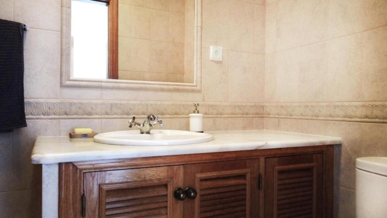 Komfortables Town House In Traumhafter Lage Budens Luaran gambar